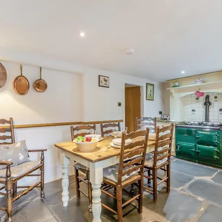 3 Bed In Clappersgate Oc-gl132 Feriehus Ambleside